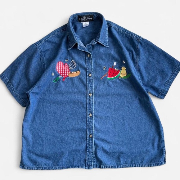 Mint Julep Tops - Vintage Mint Julep Denim Embroidered Summer Picnic BBQ Theme Button Down Shirt